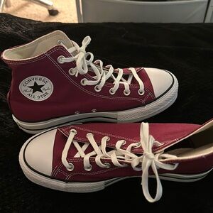 Maroon converse lift platform